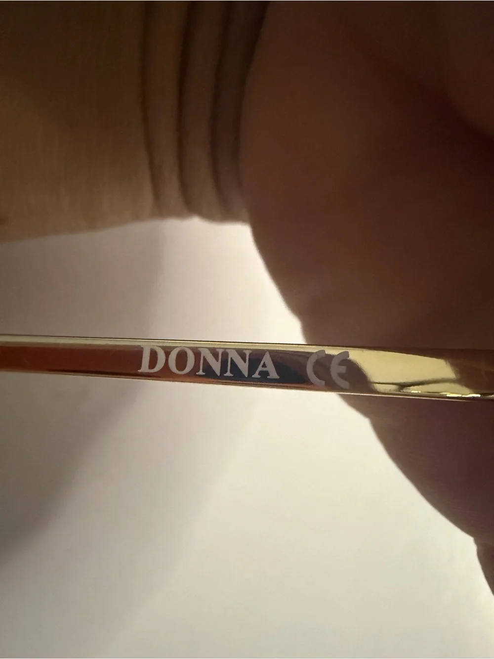 Adonna sleek gold